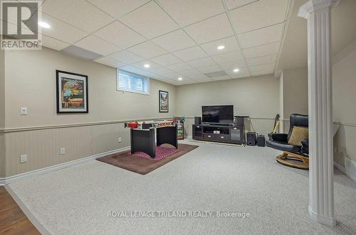 98 Meredith Dr N, Middlesex Centre, ON - Indoor Photo Showing Other Room