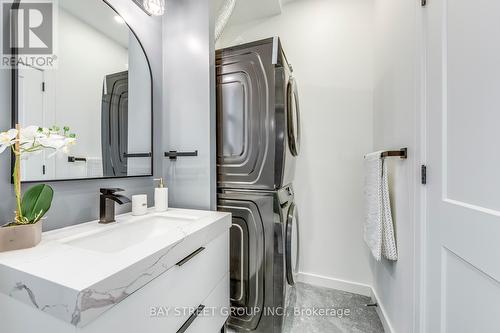 20 Rochdale Ave, Toronto, ON - Indoor Photo Showing Laundry Room