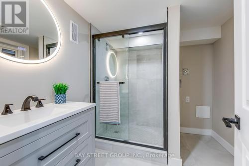 20 Rochdale Ave, Toronto, ON - Indoor Photo Showing Bathroom