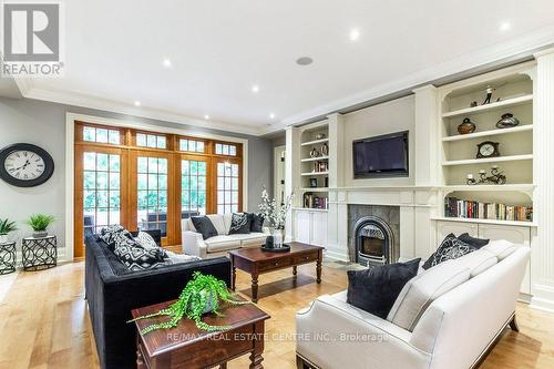 63 Metcalfe Street, Guelph, ON - Indoor Photo Showing Living Room With Fireplace