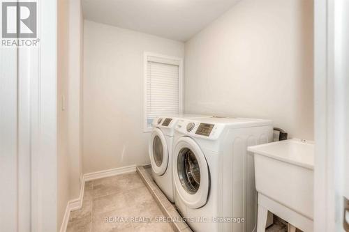 516 Linden Drive, Cambridge, ON - Indoor Photo Showing Laundry Room