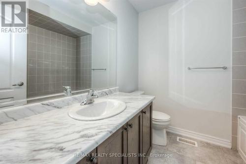 516 Linden Drive, Cambridge, ON - Indoor Photo Showing Bathroom