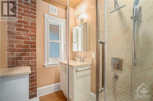 306 Nelson Street, Ottawa, ON - Indoor Photo Showing Bathroom
