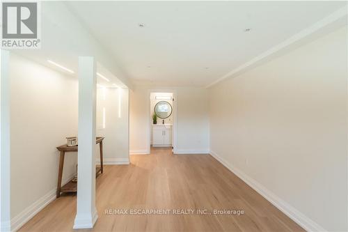 60 West 27Th Street, Hamilton, ON - Indoor Photo Showing Other Room