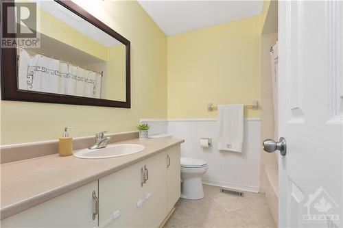19 Inwood Drive, Kanata, ON - Indoor Photo Showing Bathroom