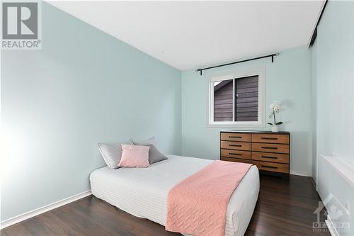 19 Inwood Drive, Kanata, ON - Indoor Photo Showing Bedroom