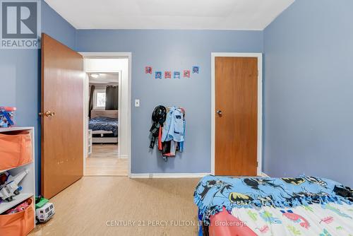 3515 Simcoe St N, Oshawa, ON - Indoor Photo Showing Bedroom