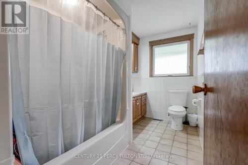 3515 Simcoe St N, Oshawa, ON - Indoor Photo Showing Bathroom