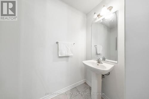 3364 Thunderbird Prom, Pickering, ON - Indoor Photo Showing Bathroom