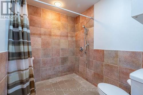 12 Chartwell Crescent, Guelph, ON - Indoor Photo Showing Bathroom