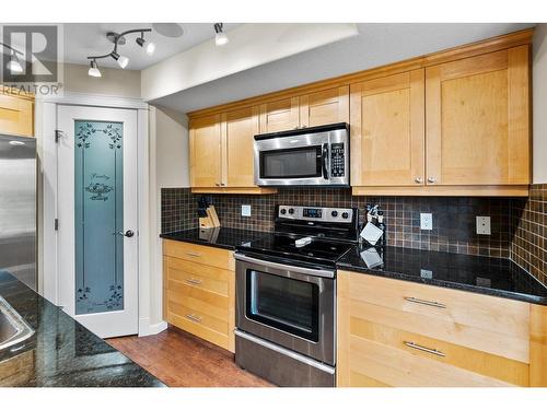 1130 Riverside Avenue Unit# 9, Sicamous, BC - Indoor Photo Showing Kitchen