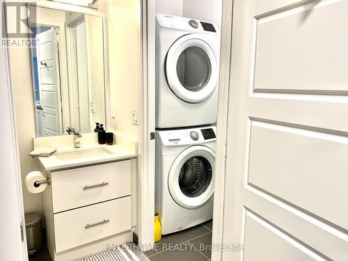 314 - 375 Sea Ray Avenue, Innisfil, ON - Indoor Photo Showing Laundry Room