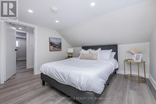 680 Ontario Street, Midland, ON - Indoor Photo Showing Bedroom
