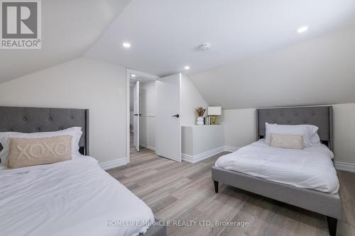 680 Ontario St, Midland, ON - Indoor Photo Showing Bedroom
