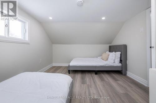 680 Ontario St, Midland, ON - Indoor Photo Showing Bedroom