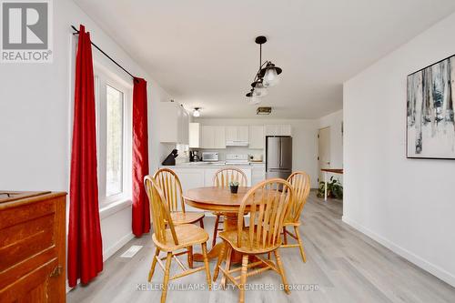 222 Christopher Street Street, Clearview, ON - Indoor Photo Showing Dining Room