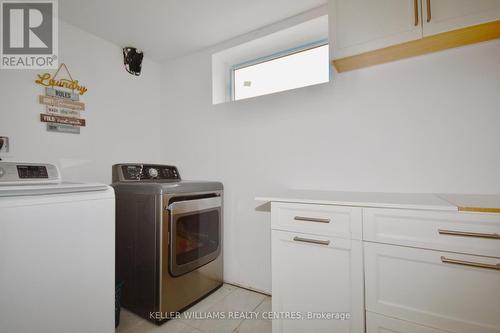 222 Christopher Street Street, Clearview, ON - Indoor Photo Showing Laundry Room