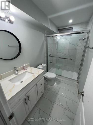 23 Neil Promenade, Caledon, ON - Indoor Photo Showing Bathroom