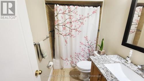 130 Kingswood Drive, Brampton, ON - Indoor Photo Showing Bathroom