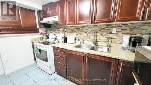 130 Kingswood Drive, Brampton, ON - Indoor Photo Showing Kitchen With Double Sink