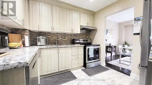 130 Kingswood Dr, Brampton, ON - Indoor Photo Showing Kitchen With Stainless Steel Kitchen With Upgraded Kitchen