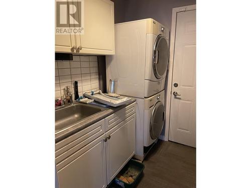 10015 Mossman Road, Prince George, BC - Indoor Photo Showing Laundry Room
