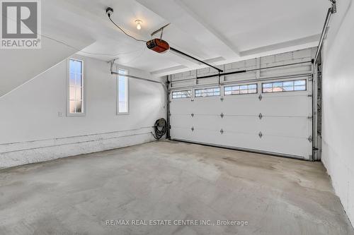 4631 Crosswinds Drive, Mississauga, ON - Indoor Photo Showing Garage