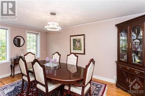 6302 Emerald Links Drive, Greely, ON - Indoor Photo Showing Dining Room