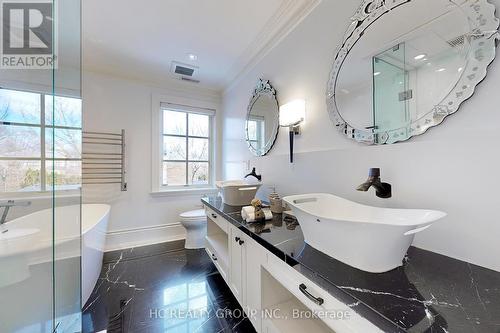 136 Kilbarry Rd, Toronto, ON - Indoor Photo Showing Bathroom