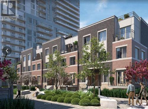 Th 284 - 140 Honeycrisp Crescent, Vaughan, ON - Outdoor With Facade