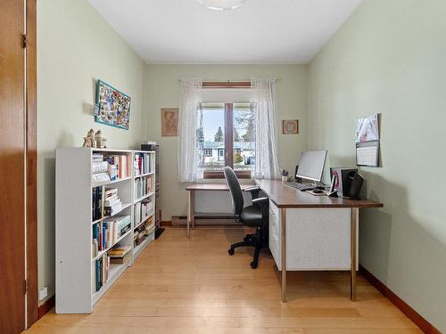 Office - 409 Rue Pigeon, Beloeil, QC - Indoor Photo Showing Office