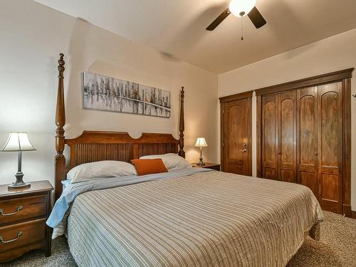 Master bedroom - 7-102 Ch. Des Quatre-Sommets, Mont-Tremblant, QC - Indoor Photo Showing Bedroom