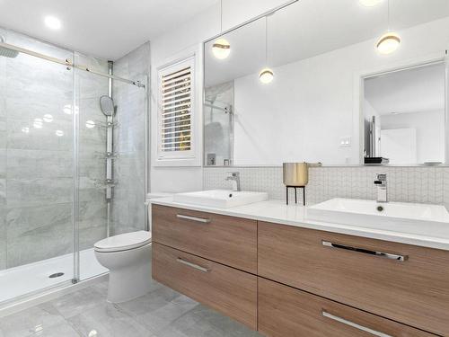 Ensuite bathroom - 7 Rue Mercier, Dollard-Des-Ormeaux, QC - Indoor Photo Showing Bathroom