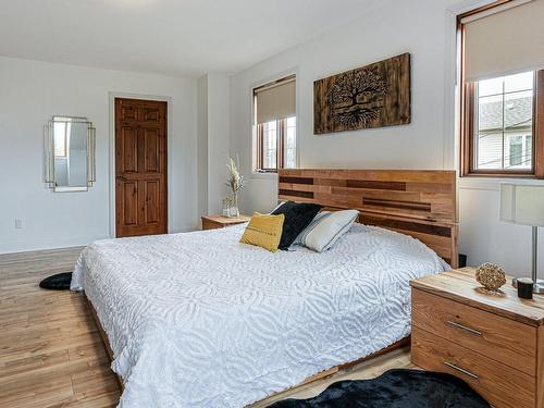 Chambre Ã  coucher principale - 377 Place Banting, Saint-Bruno-De-Montarville, QC - Indoor Photo Showing Bedroom