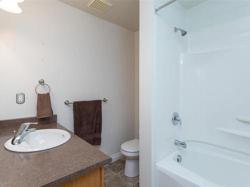 4396 Sears Rd, Cowichan Bay, BC - Indoor Photo Showing Bathroom