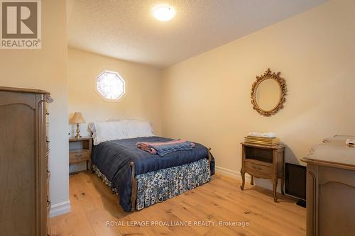 #411 -245 Elgin St W, Cobourg, ON - Indoor Photo Showing Bedroom