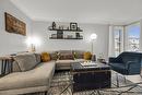 48 Delena Avenue S, Hamilton, ON  - Indoor Photo Showing Living Room 