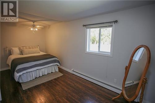 6302 Pleasant Lane, Elizabethtown, ON - Indoor Photo Showing Bedroom