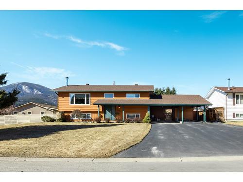 825 308Th Avenue, Kimberley, BC - Outdoor With Facade