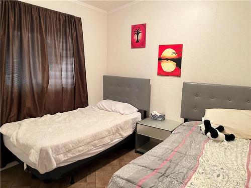 81 Mockingbird Drive, Brandon, MB - Indoor Photo Showing Bedroom