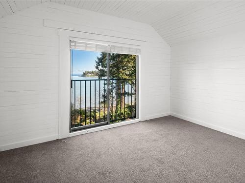 10393 Allbay Rd, Sidney, BC - Indoor Photo Showing Other Room