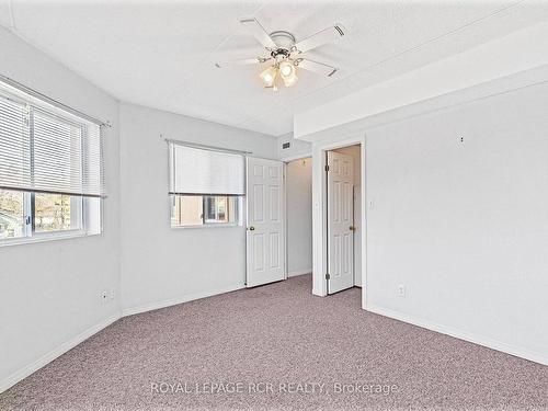 201-125 Bond St, Orillia, ON - Indoor Photo Showing Other Room