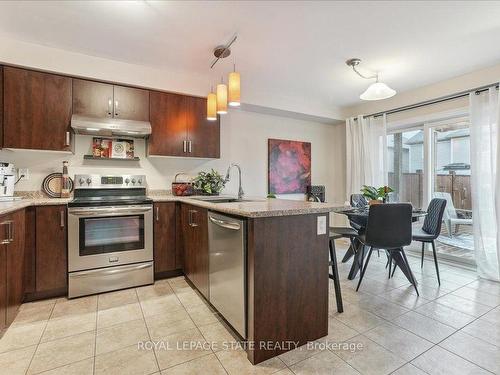 125 Odonnel Dr, Hamilton, ON - Indoor Photo Showing Kitchen With Stainless Steel Kitchen