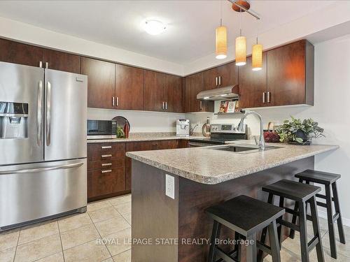 125 Odonnel Dr, Hamilton, ON - Indoor Photo Showing Kitchen With Stainless Steel Kitchen