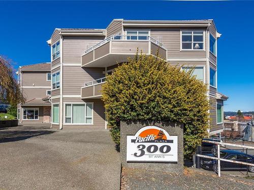 309-300 St. Ann'S Rd, Campbell River, BC - Outdoor With Balcony