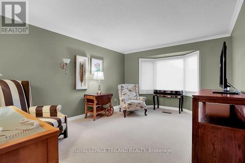 #36 -1443 Commissioners Rd W, London, ON - Indoor Photo Showing Other Room