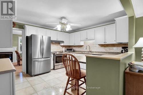 #36 -1443 Commissioners Rd W, London, ON - Indoor Photo Showing Kitchen