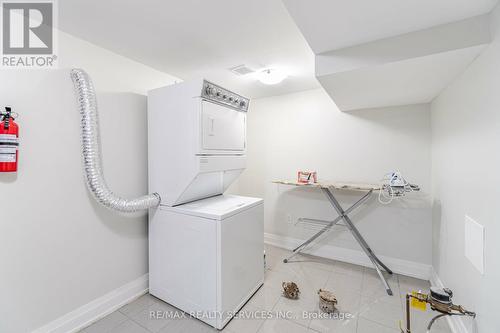 89 Darlingside Dr, Toronto, ON - Indoor Photo Showing Laundry Room