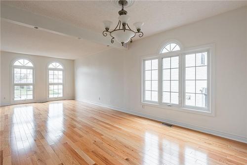 6 Cedar Court, St. Catharines, ON - Indoor Photo Showing Other Room