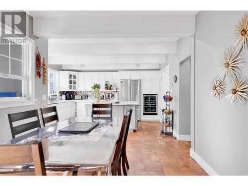 2065 Long Street, Kelowna, BC - Indoor Photo Showing Dining Room